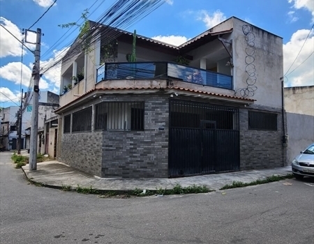 EXCELENTE CASA EM HELIO FERRAZ