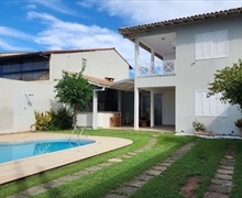 Casa com Piscina - Marbella Serra – ES. A poucos passos da praia, com área de lazer completo. 